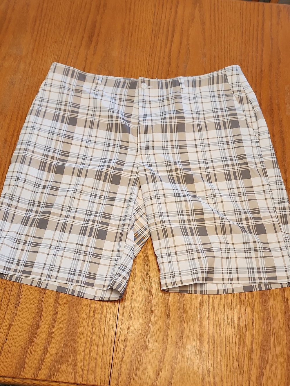 Ben Hogan Beige and White Plaid Shorts